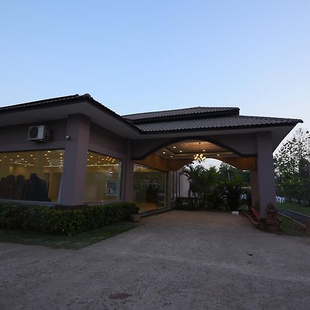 Hpa An Breeze Hotel Exterior photo